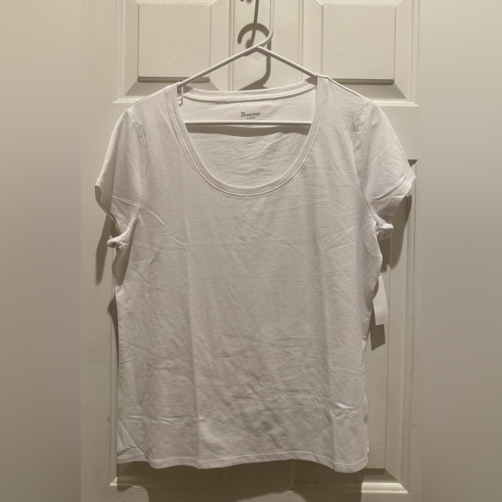 No Boundaries Scoop Tee Size XL (16-18)